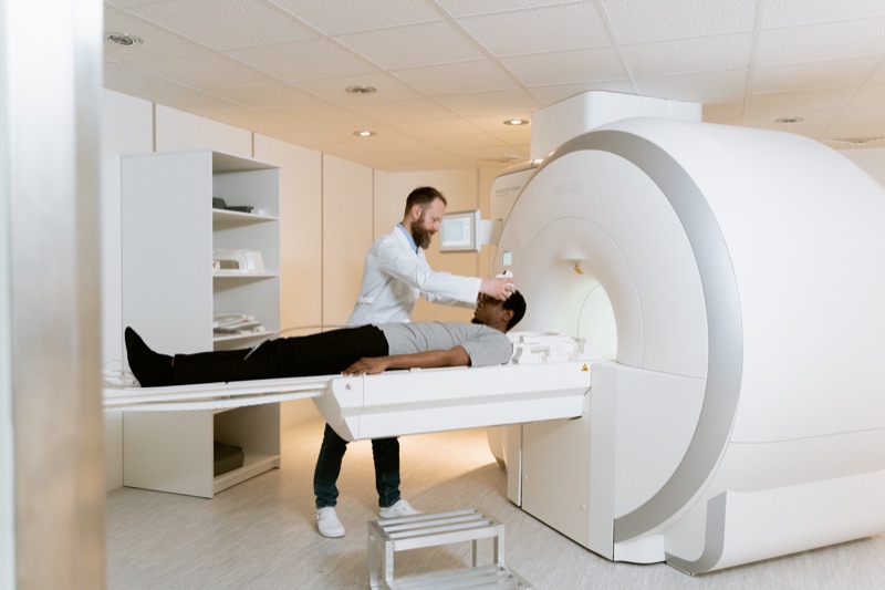 Expert Spinal Consultations and MRI Scan Referrals